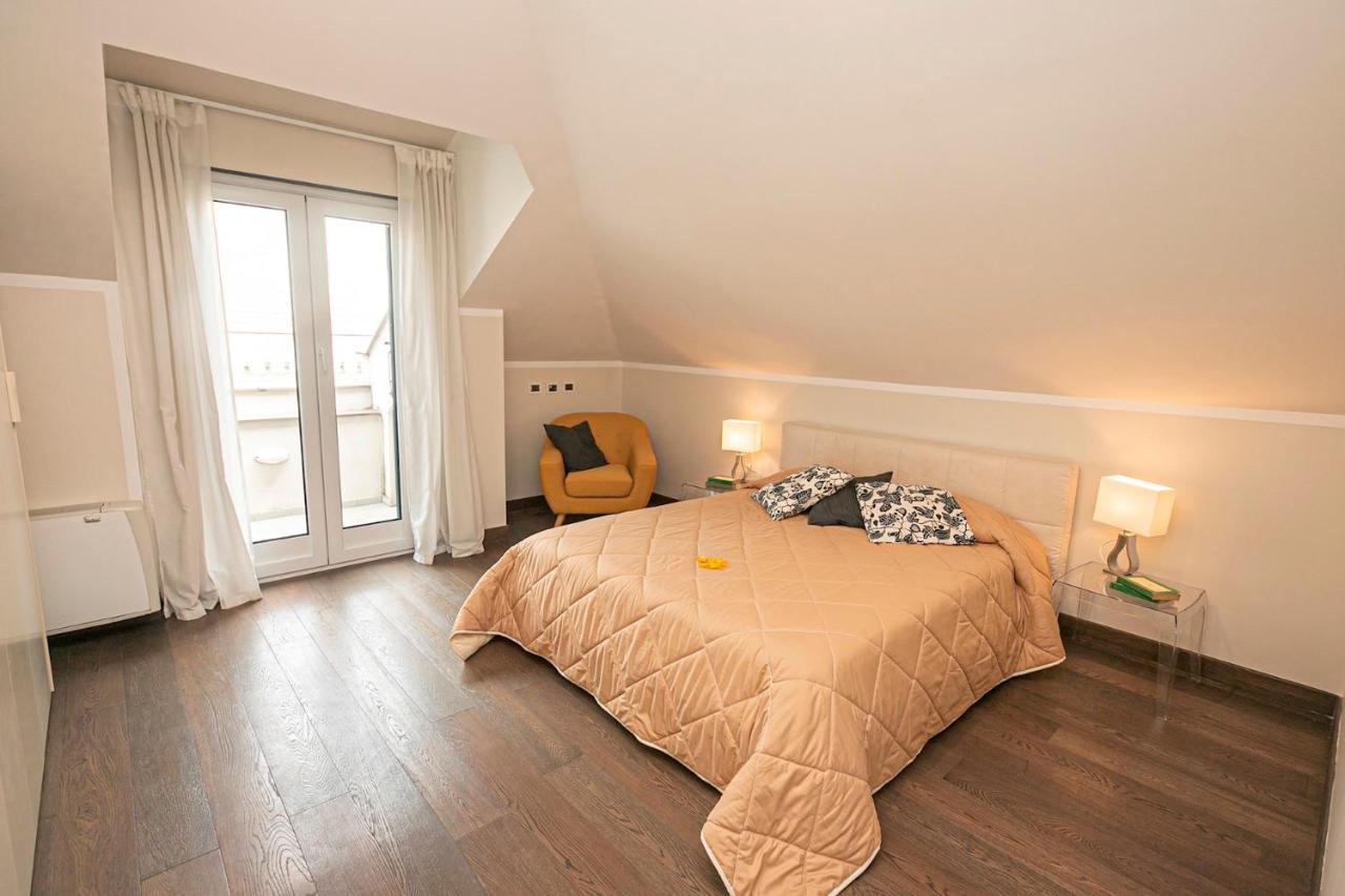 Real Italian Estate - Penthouse Lejlighed Genova Eksteriør billede
